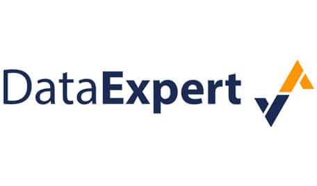 dataexpert的标志以蓝色风格化文本为特色，字母“t”延伸到指向上方的橙色箭头中，蓝色复选标记设计集成在“x”中。